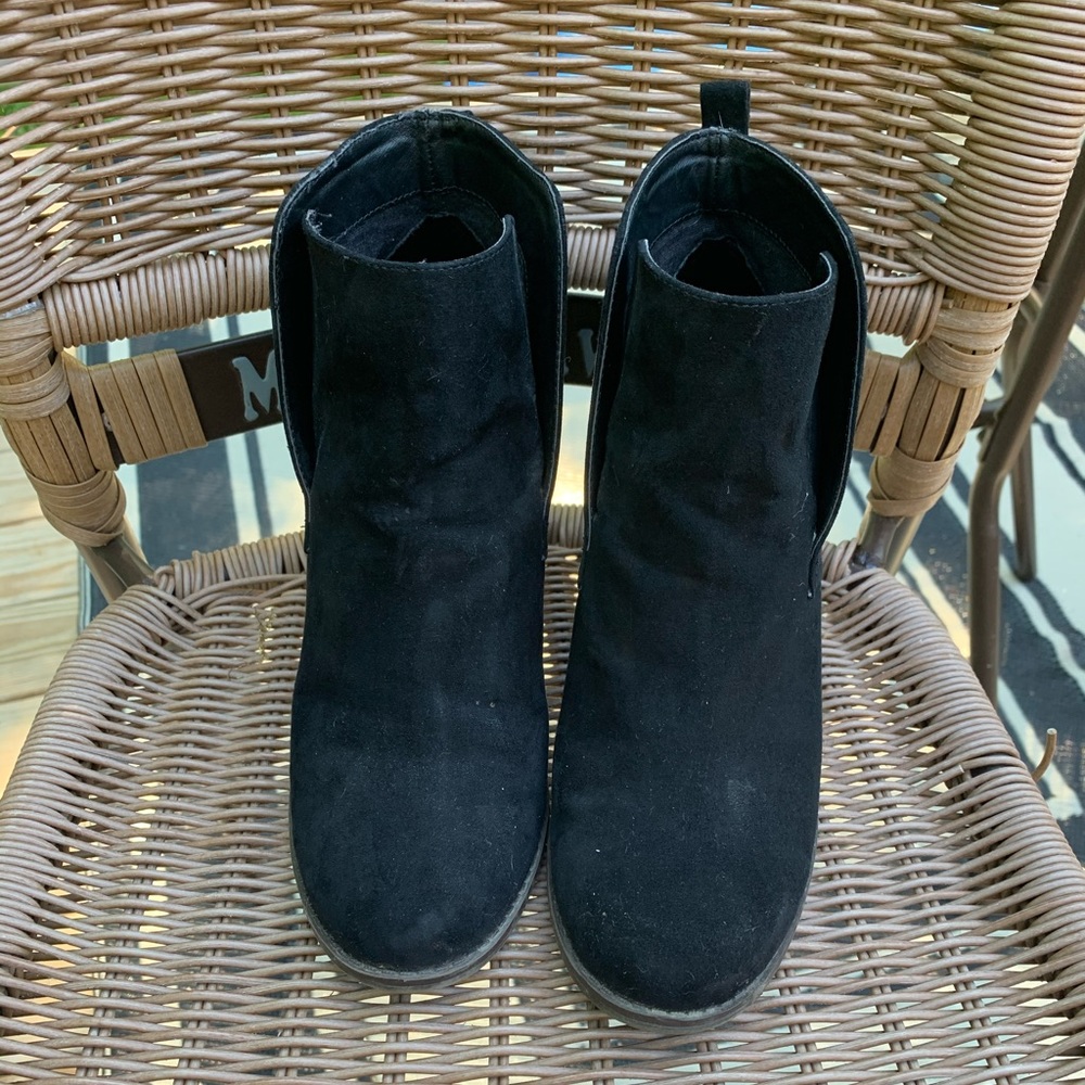 Black ankle booties
